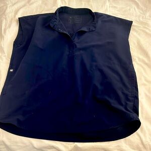 Figs Rafaela navy blue scrub top size small